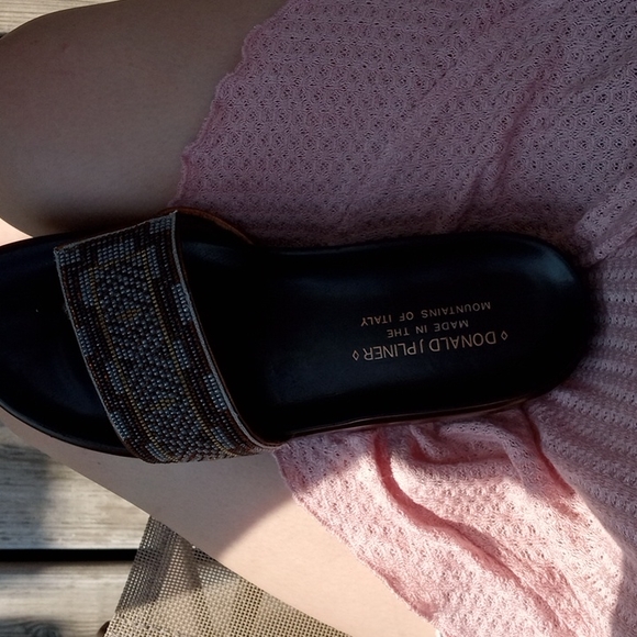 Donald Pliner Fifi Sandals - Picture 2 of 2